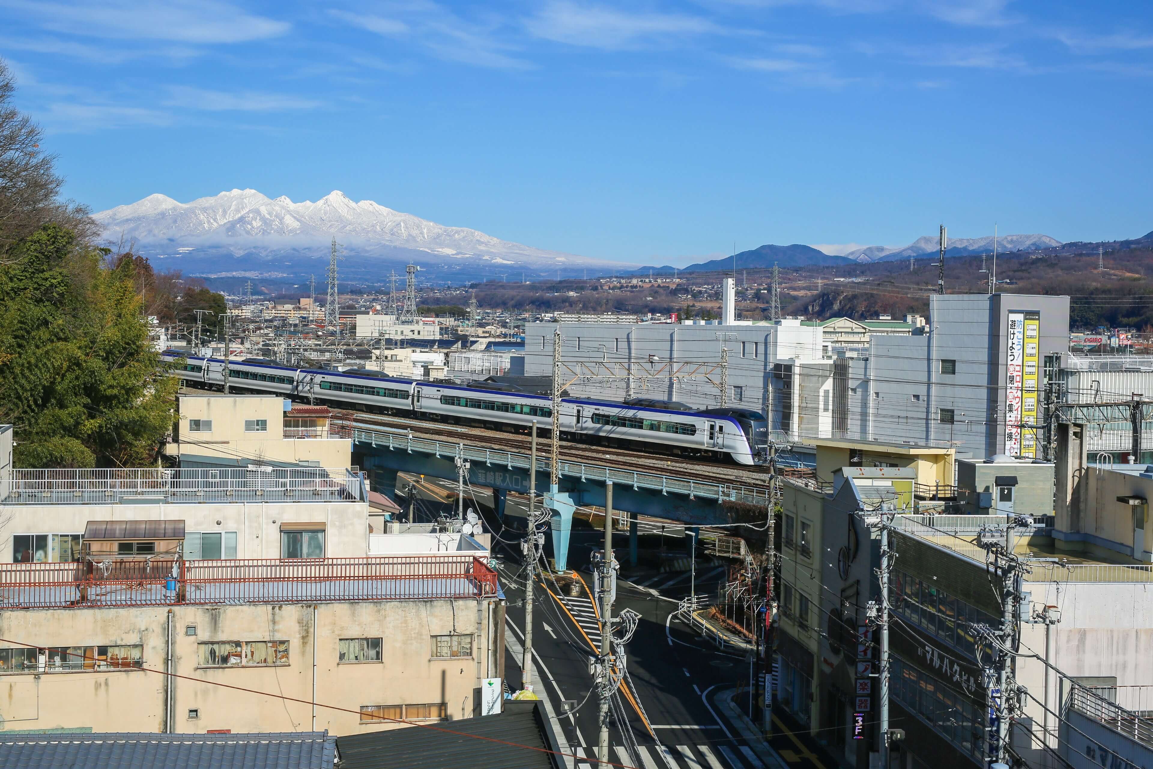 韮崎市の町並み